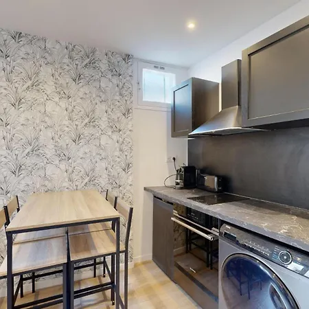 544 Champignon - Superbe A Paris